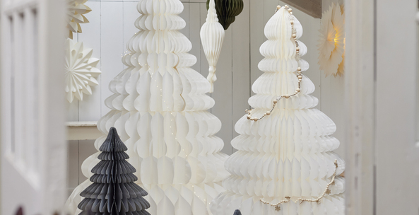 Papierowe choinki - kreatywna ozdoba na świąteczny czas